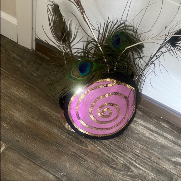 Blue and Gold Sequin Embellished Fabric costume ( Indian ) has multiple pieces - Picture 7 of 9